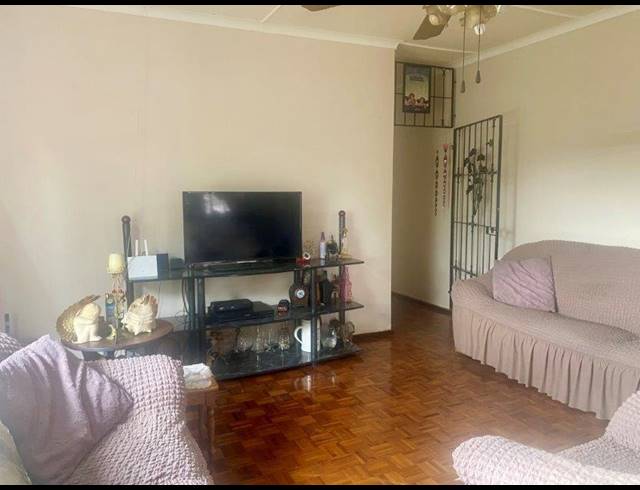 3 BEDROOM HOUSE FOR SALE IN NEW GERMANY